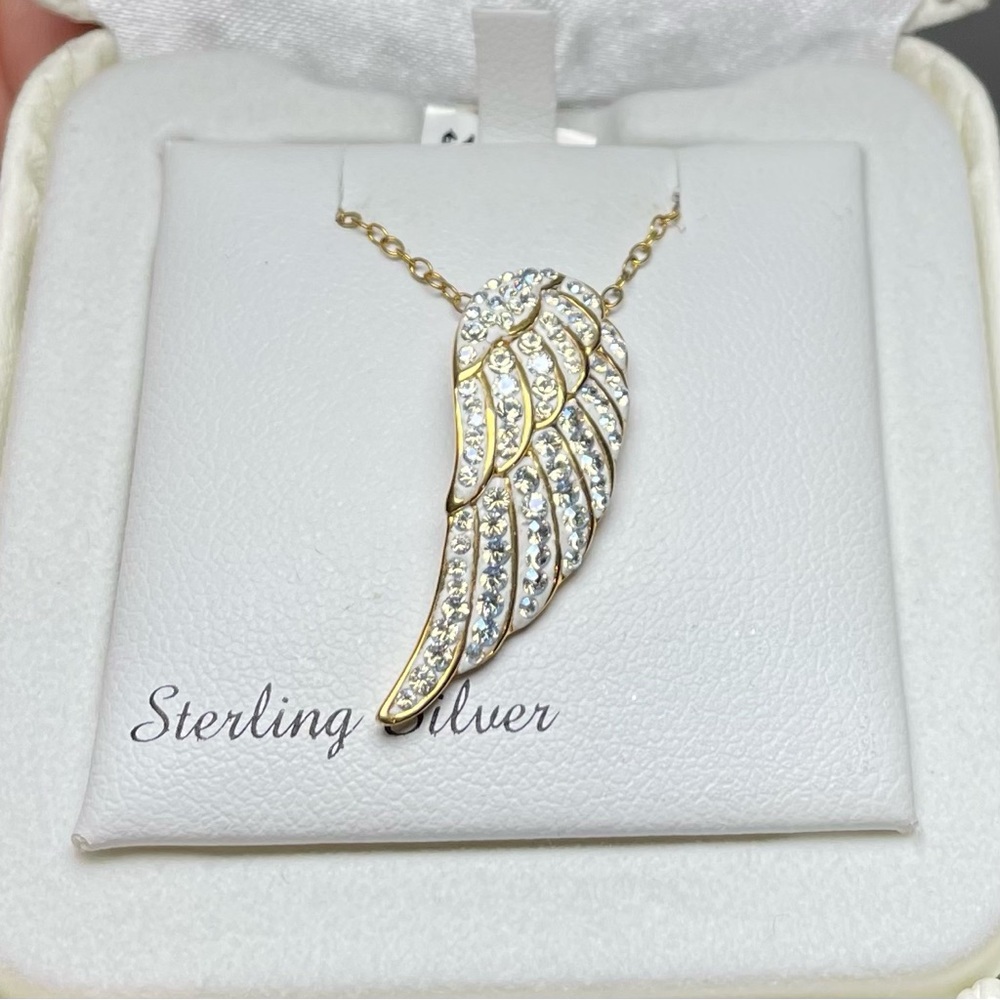 Angel wing necklace